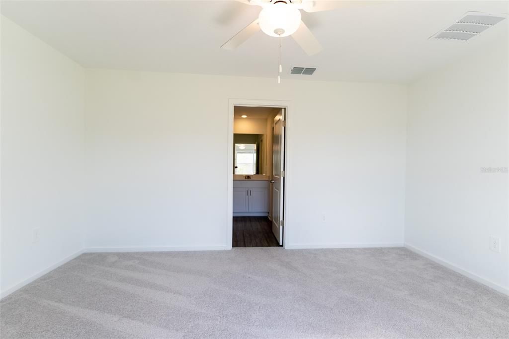 For Rent: $1,850 (3 beds, 2 baths, 1428 Square Feet)