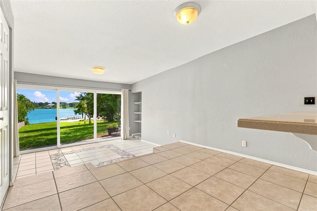 For Rent: $1,500 (1 beds, 1 baths, 878 Square Feet)