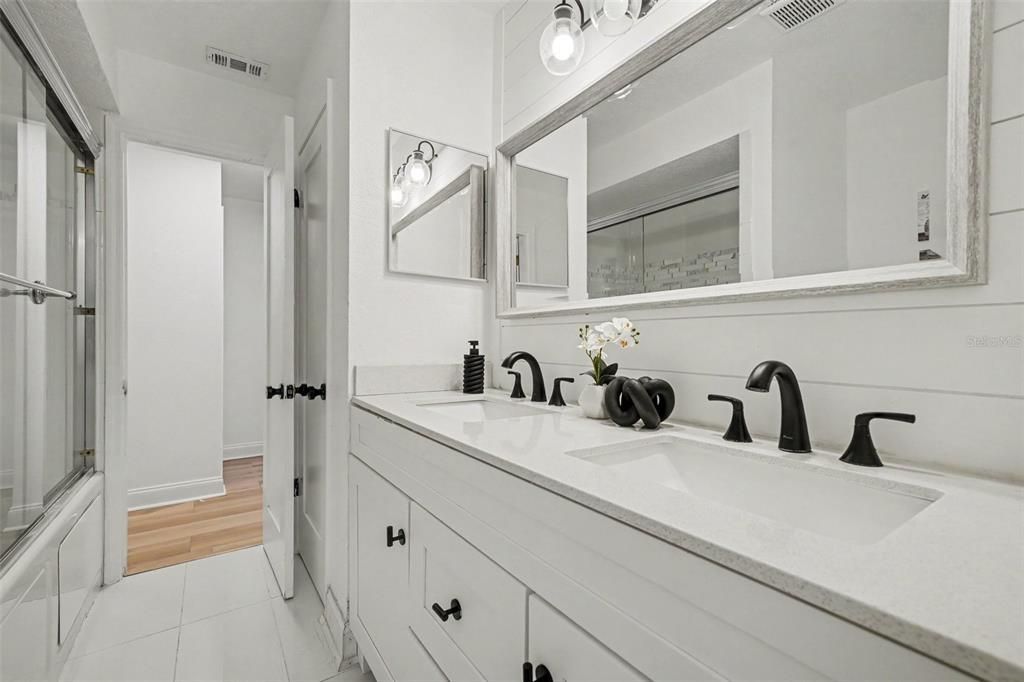 For Sale: $520,000 (4 beds, 2 baths, 1774 Square Feet)