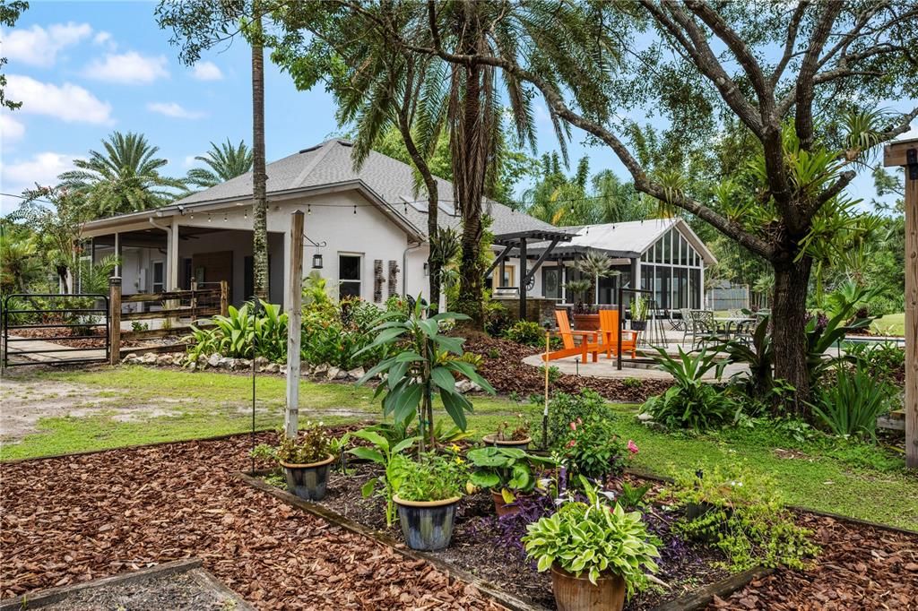 En Venta: $1,235,000 (4 camas, 2 baños, 2597 Pies cuadrados)