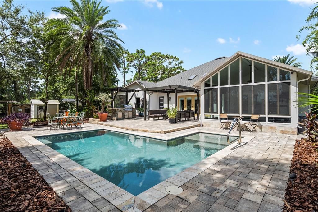 En Venta: $1,235,000 (4 camas, 2 baños, 2597 Pies cuadrados)