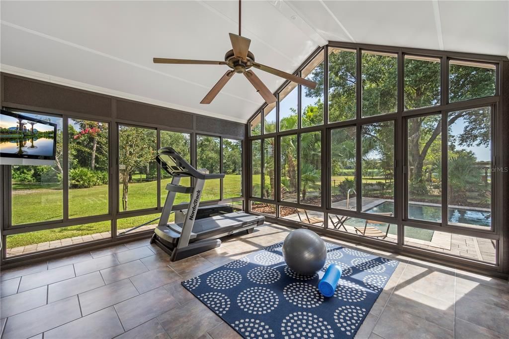 En Venta: $1,235,000 (4 camas, 2 baños, 2597 Pies cuadrados)