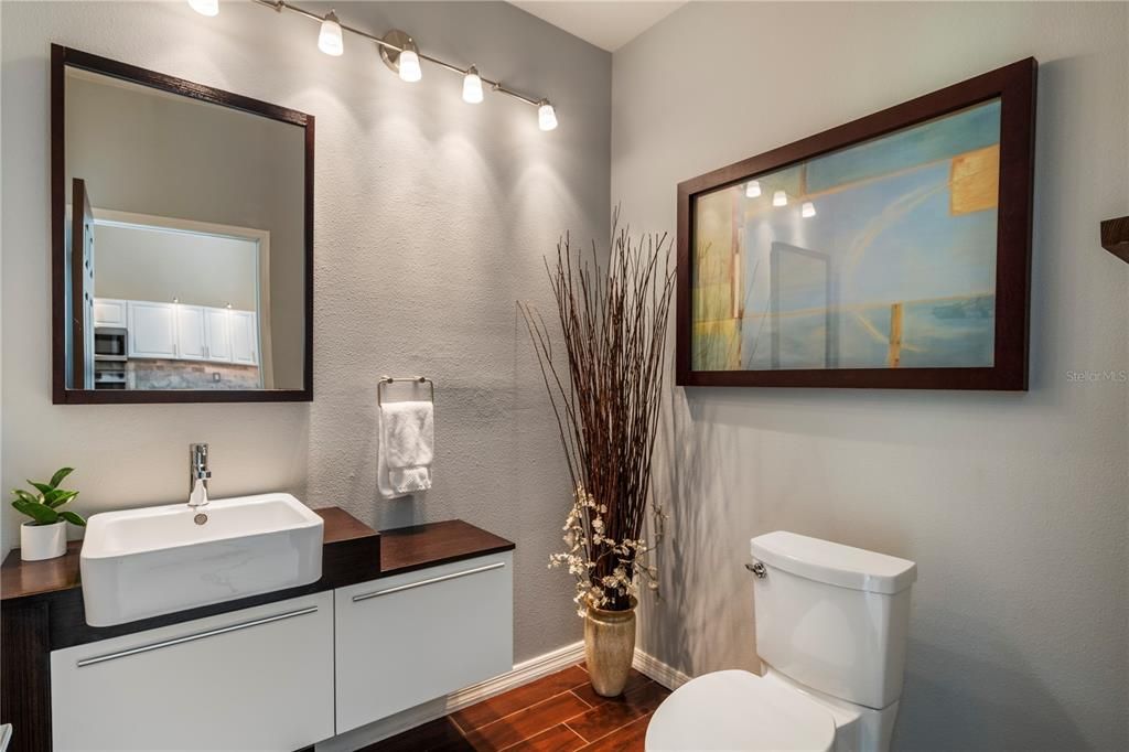 En Venta: $1,235,000 (4 camas, 2 baños, 2597 Pies cuadrados)