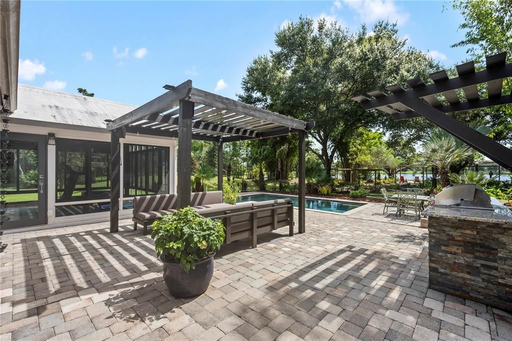 En Venta: $1,235,000 (4 camas, 2 baños, 2597 Pies cuadrados)