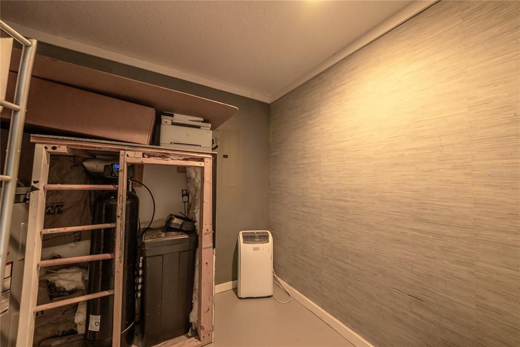 For Sale: $314,999 (3 beds, 2 baths, 1358 Square Feet)