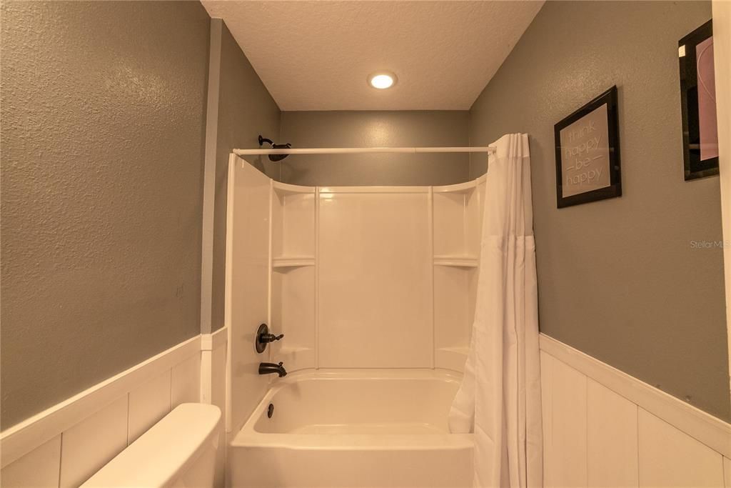For Sale: $314,999 (3 beds, 2 baths, 1358 Square Feet)