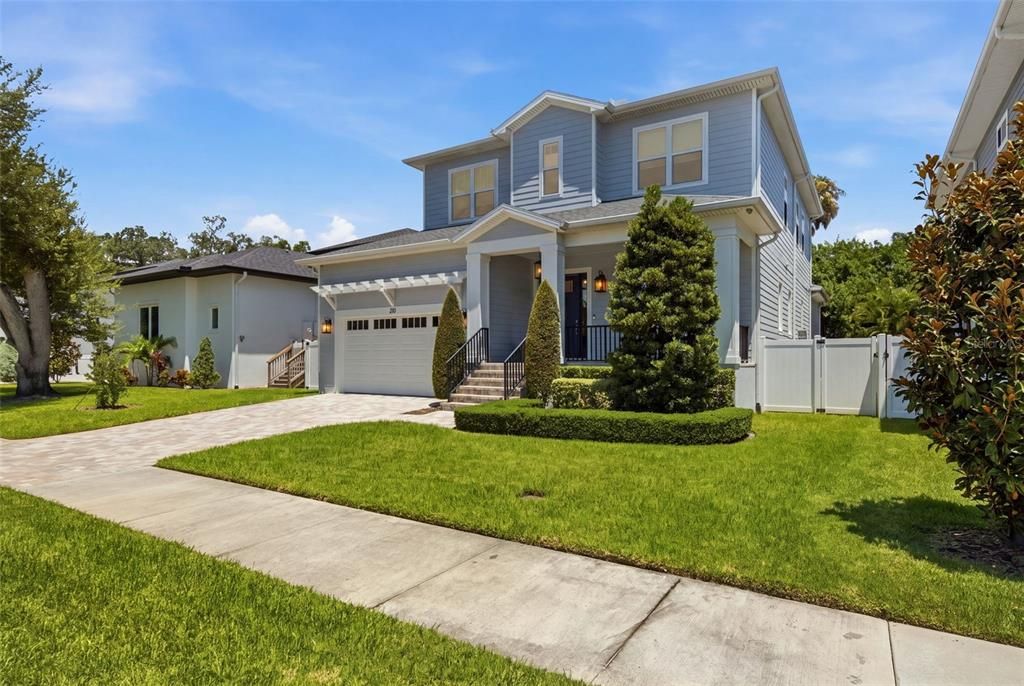 For Sale: $2,699,000 (5 beds, 4 baths, 4202 Square Feet)