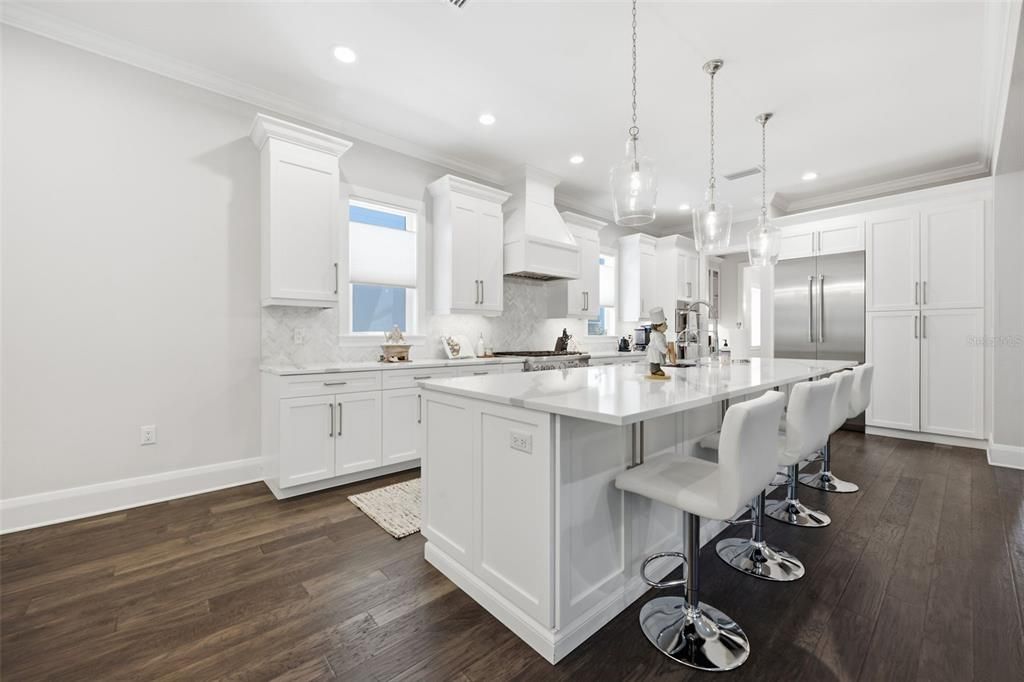 For Sale: $2,699,000 (5 beds, 4 baths, 4202 Square Feet)