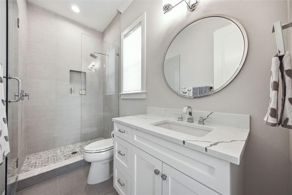 For Sale: $2,699,000 (5 beds, 4 baths, 4202 Square Feet)