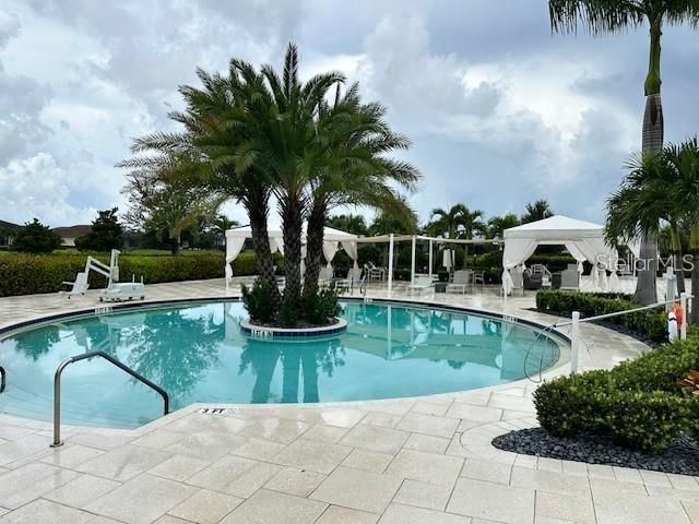 For Rent: $4,850 (2 beds, 2 baths, 1807 Square Feet)