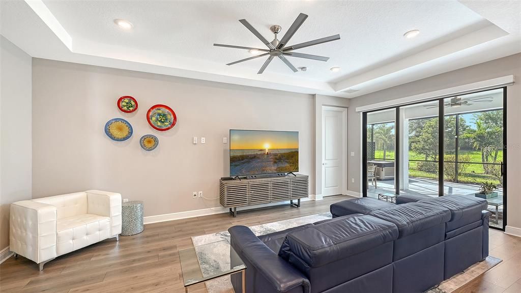 For Rent: $4,850 (2 beds, 2 baths, 1807 Square Feet)