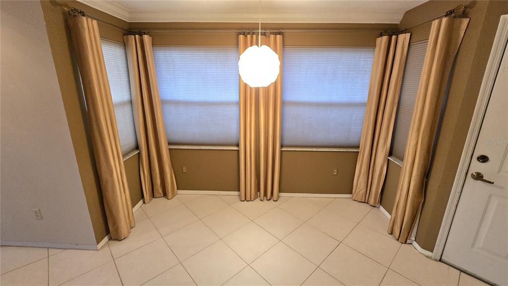 En Venta: $199,900 (2 camas, 2 baños, 1037 Pies cuadrados)
