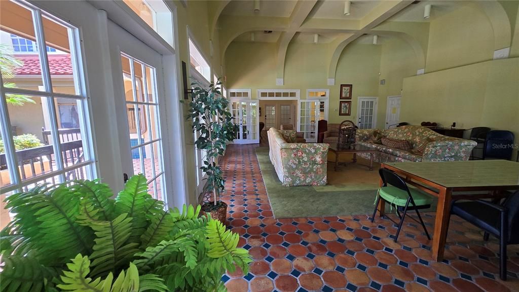 En Venta: $199,900 (2 camas, 2 baños, 1037 Pies cuadrados)