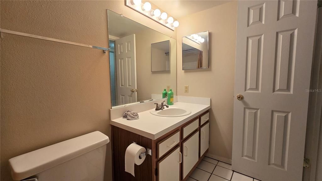En Venta: $199,900 (2 camas, 2 baños, 1037 Pies cuadrados)
