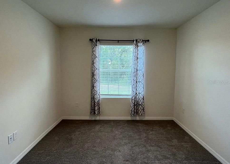 For Rent: $2,200 (3 beds, 2 baths, 1673 Square Feet)