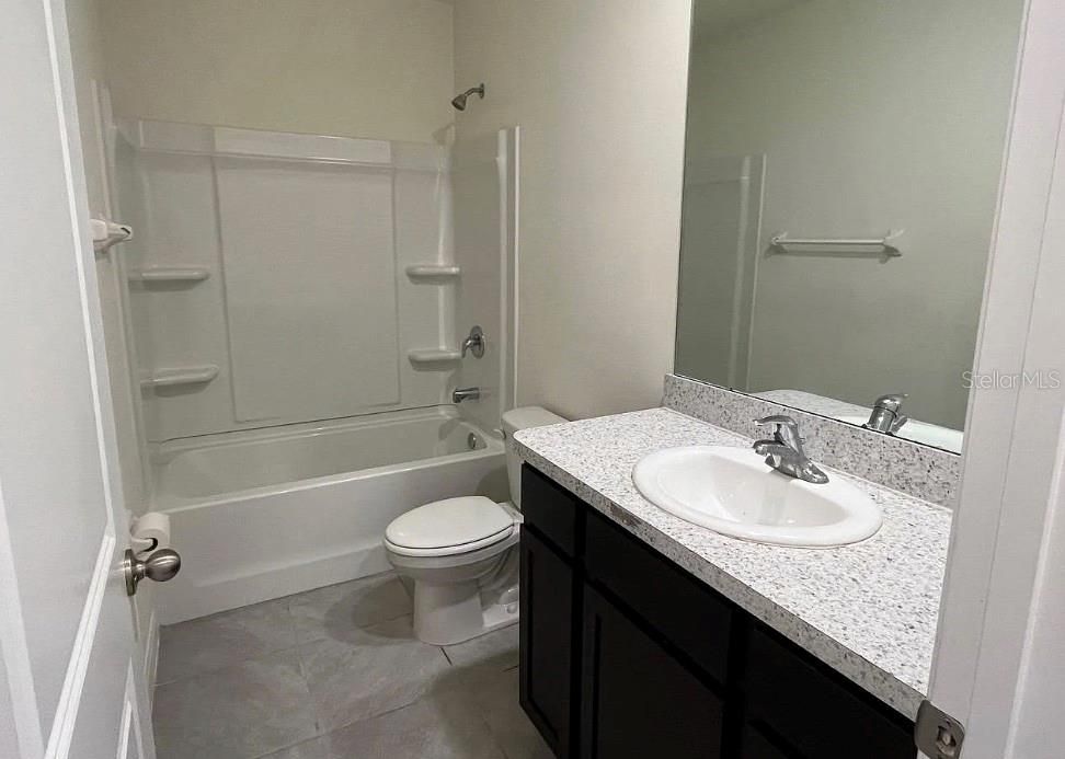 For Rent: $2,200 (3 beds, 2 baths, 1673 Square Feet)