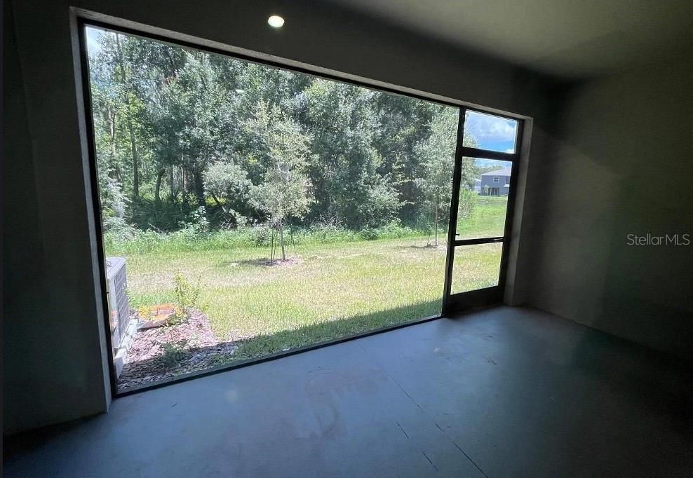 For Rent: $2,200 (3 beds, 2 baths, 1673 Square Feet)