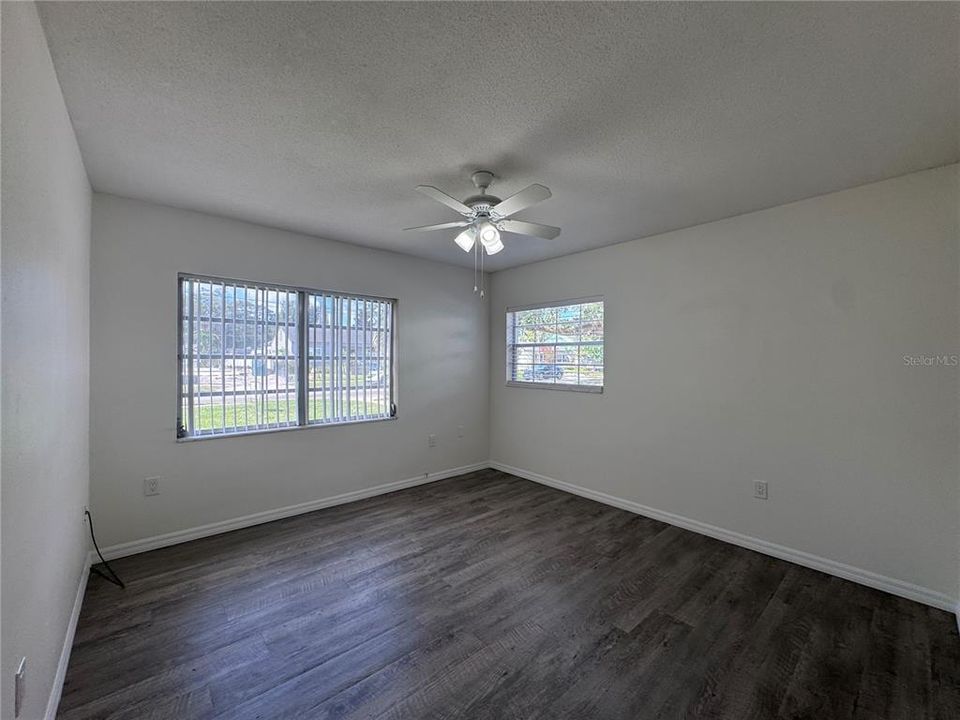 For Rent: $1,495 (2 beds, 1 baths, 849 Square Feet)