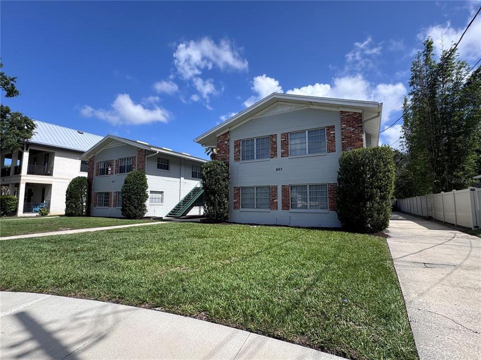 For Rent: $1,495 (2 beds, 1 baths, 849 Square Feet)