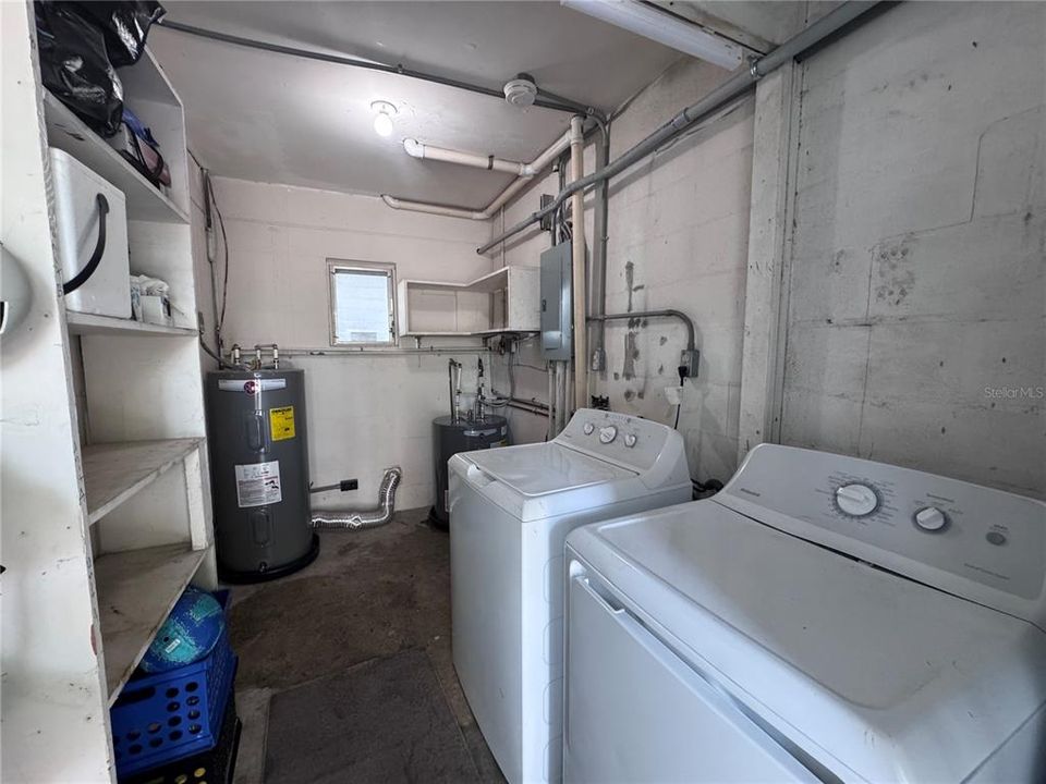 For Rent: $1,495 (2 beds, 1 baths, 849 Square Feet)