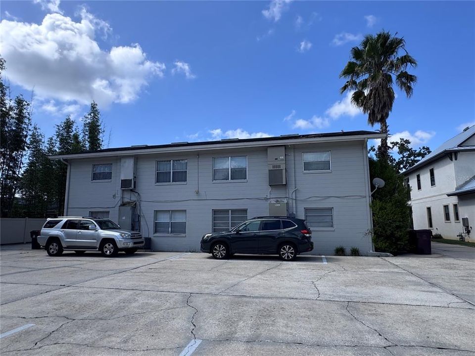 For Rent: $1,495 (2 beds, 1 baths, 849 Square Feet)