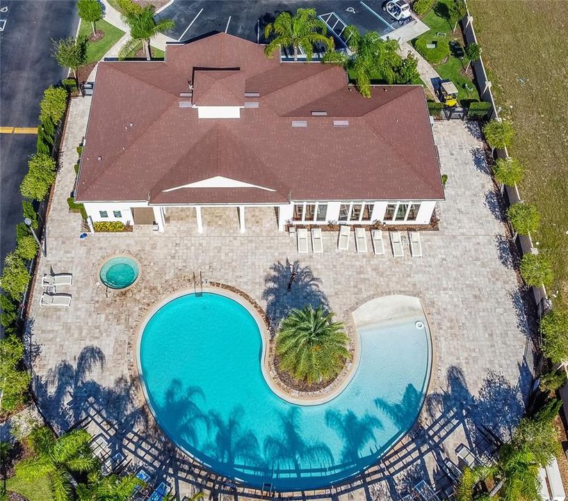 En Venta: $295,000 (3 camas, 2 baños, 1300 Pies cuadrados)