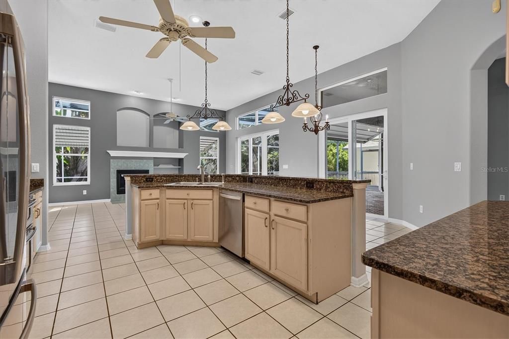 For Sale: $575,000 (4 beds, 3 baths, 2381 Square Feet)