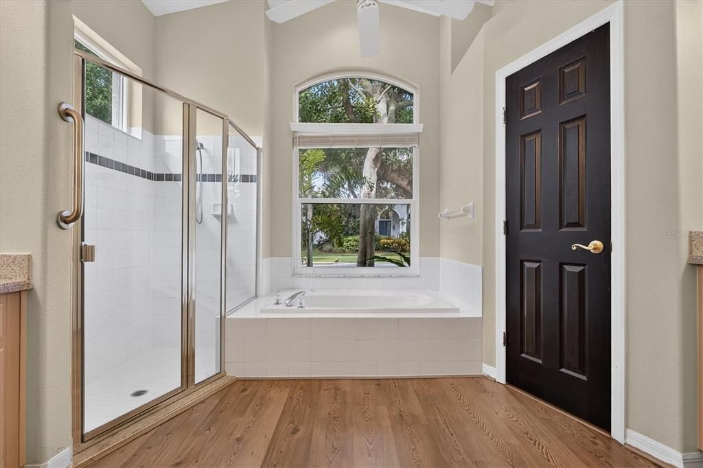 For Sale: $575,000 (4 beds, 3 baths, 2381 Square Feet)