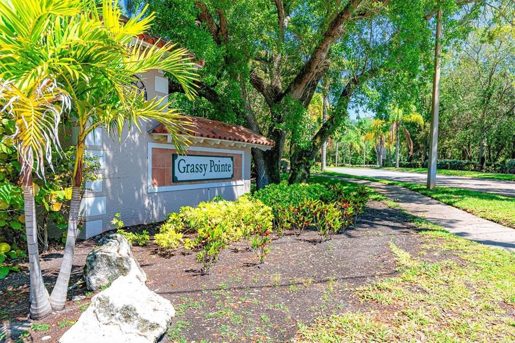 For Sale: $575,000 (4 beds, 3 baths, 2381 Square Feet)