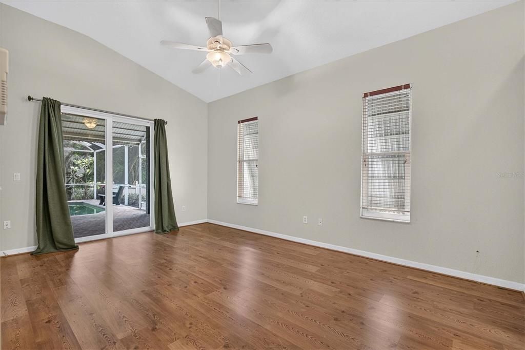 For Sale: $575,000 (4 beds, 3 baths, 2381 Square Feet)