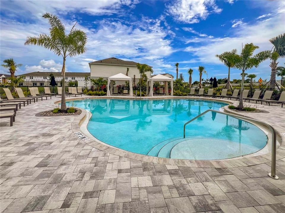 For Rent: $2,195 (3 beds, 2 baths, 1373 Square Feet)
