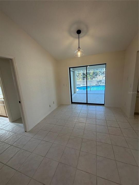 For Rent: $2,150 (3 beds, 2 baths, 1522 Square Feet)