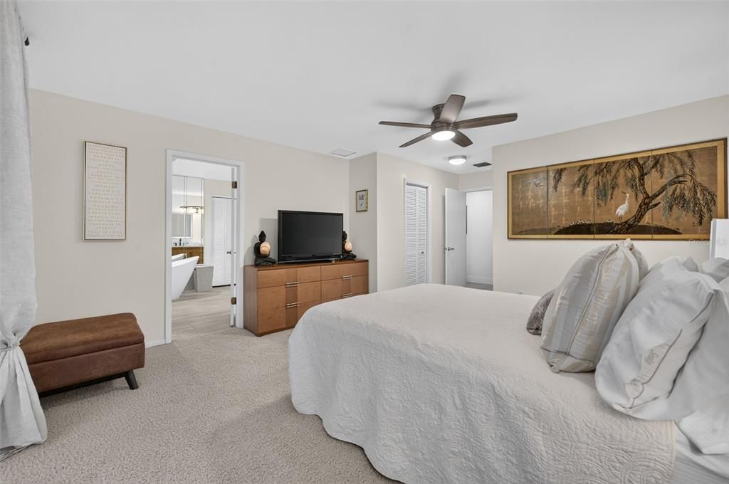 For Sale: $979,000 (4 beds, 3 baths, 2931 Square Feet)