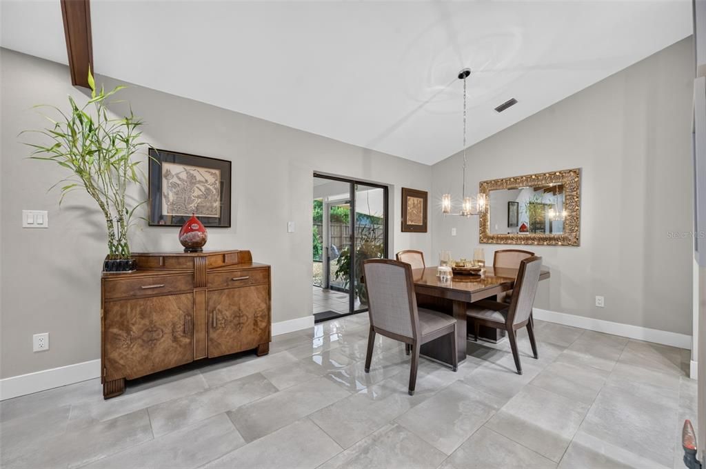 For Sale: $979,000 (4 beds, 3 baths, 2931 Square Feet)
