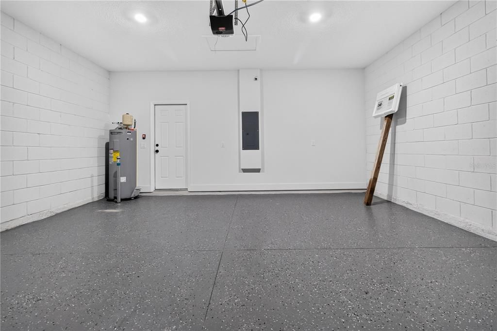For Sale: $354,900 (4 beds, 3 baths, 1894 Square Feet)
