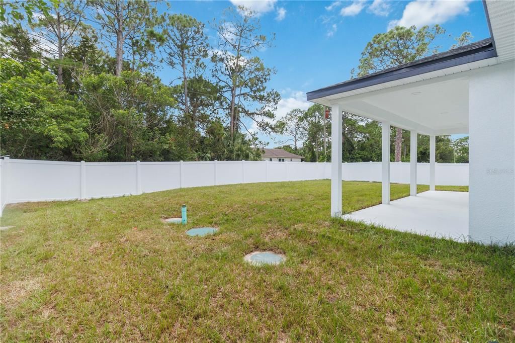 For Sale: $354,900 (4 beds, 3 baths, 1894 Square Feet)