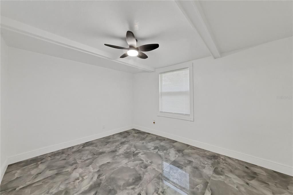 For Sale: $399,000 (3 beds, 2 baths, 1271 Square Feet)