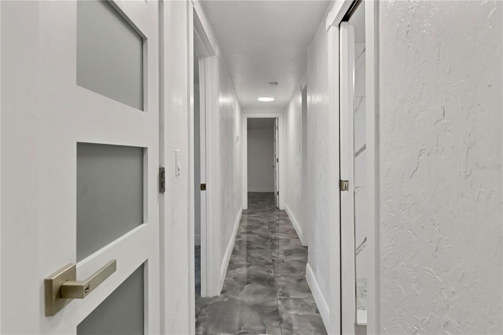For Sale: $399,000 (3 beds, 2 baths, 1271 Square Feet)