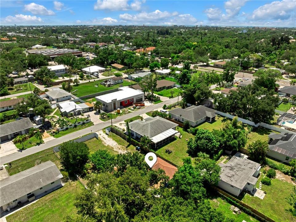 For Sale: $399,000 (3 beds, 2 baths, 1271 Square Feet)