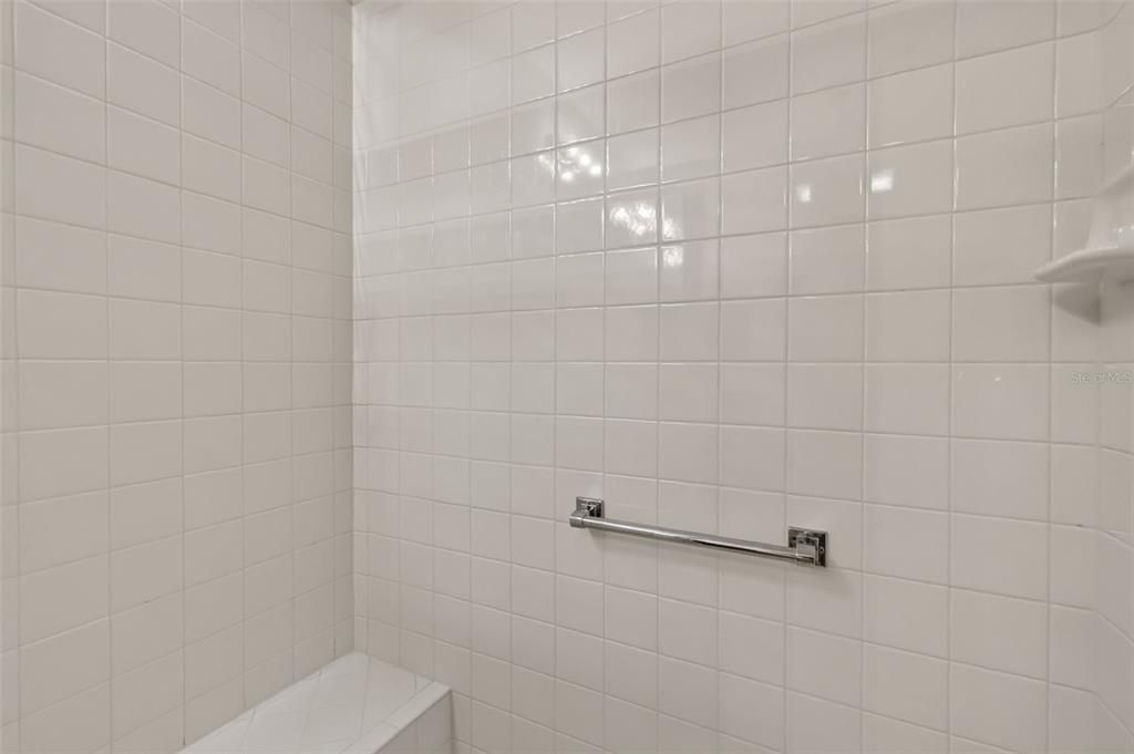 En Venta: $450,000 (2 camas, 3 baños, 2138 Pies cuadrados)