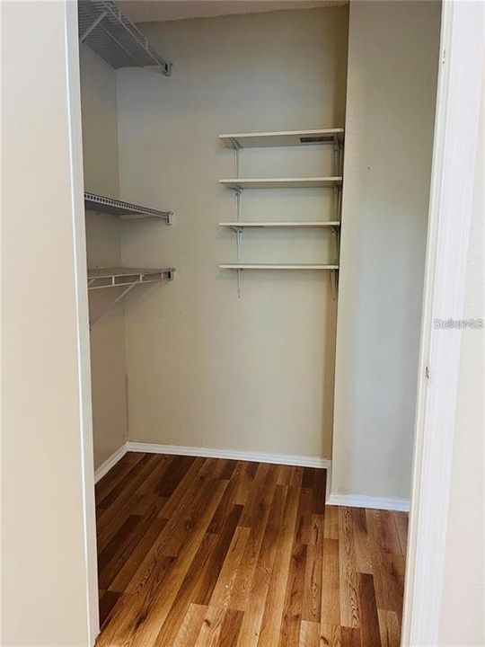 For Rent: $1,300 (1 beds, 1 baths, 600 Square Feet)