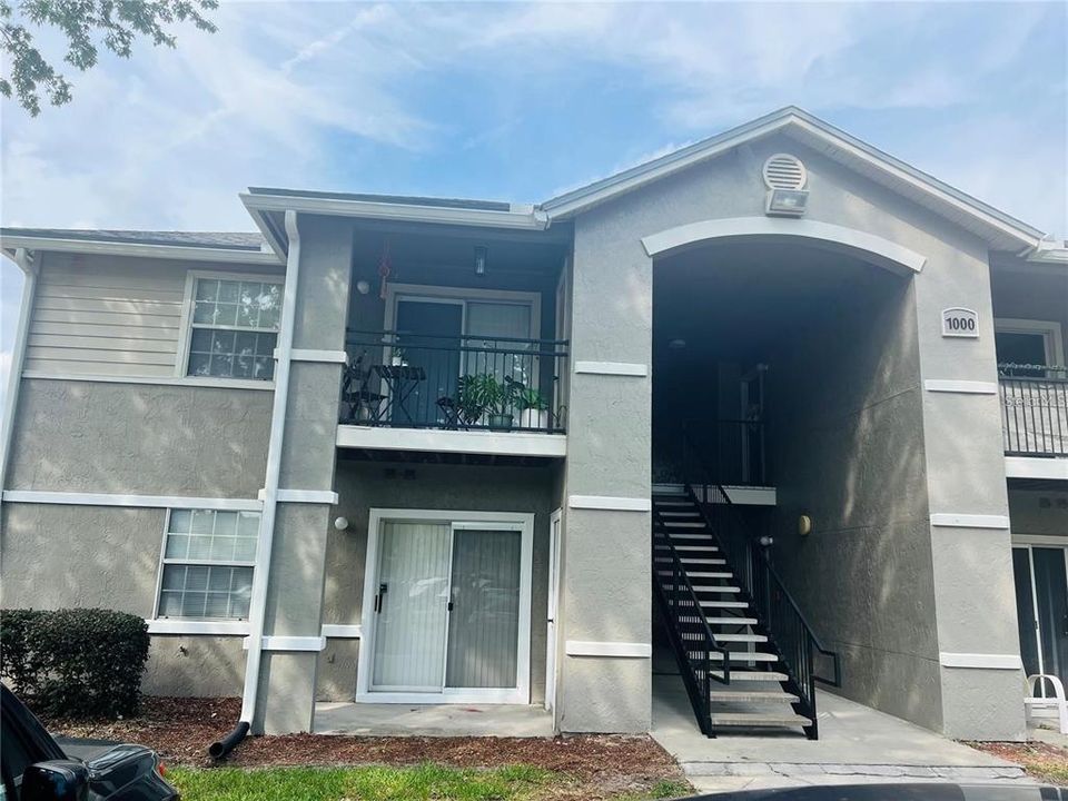 For Rent: $1,300 (1 beds, 1 baths, 600 Square Feet)