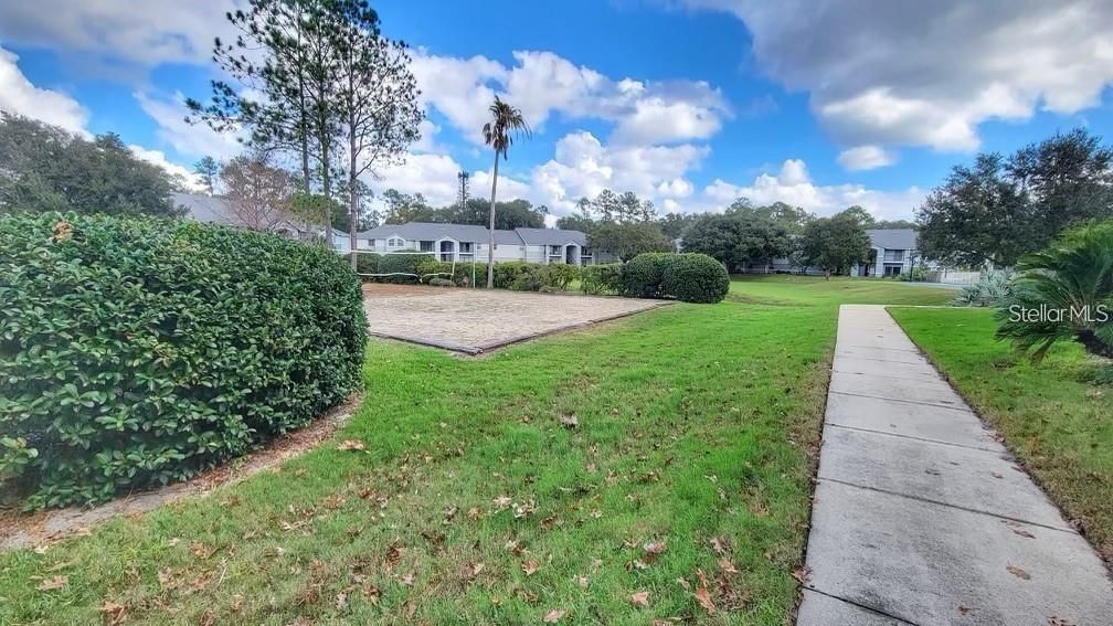 For Rent: $1,300 (1 beds, 1 baths, 600 Square Feet)