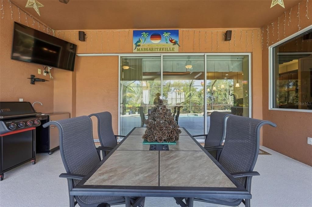 For Sale: $749,000 (4 beds, 3 baths, 2842 Square Feet)