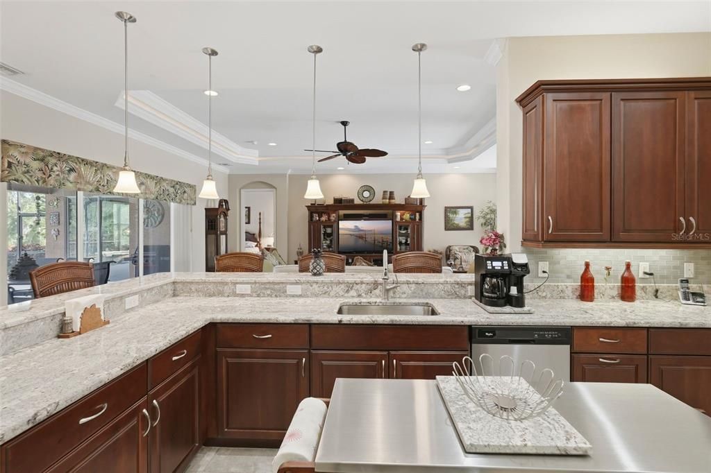 For Sale: $749,000 (4 beds, 3 baths, 2842 Square Feet)