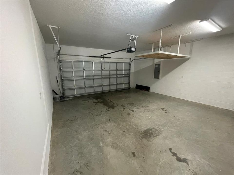 For Rent: $2,900 (4 beds, 2 baths, 1848 Square Feet)