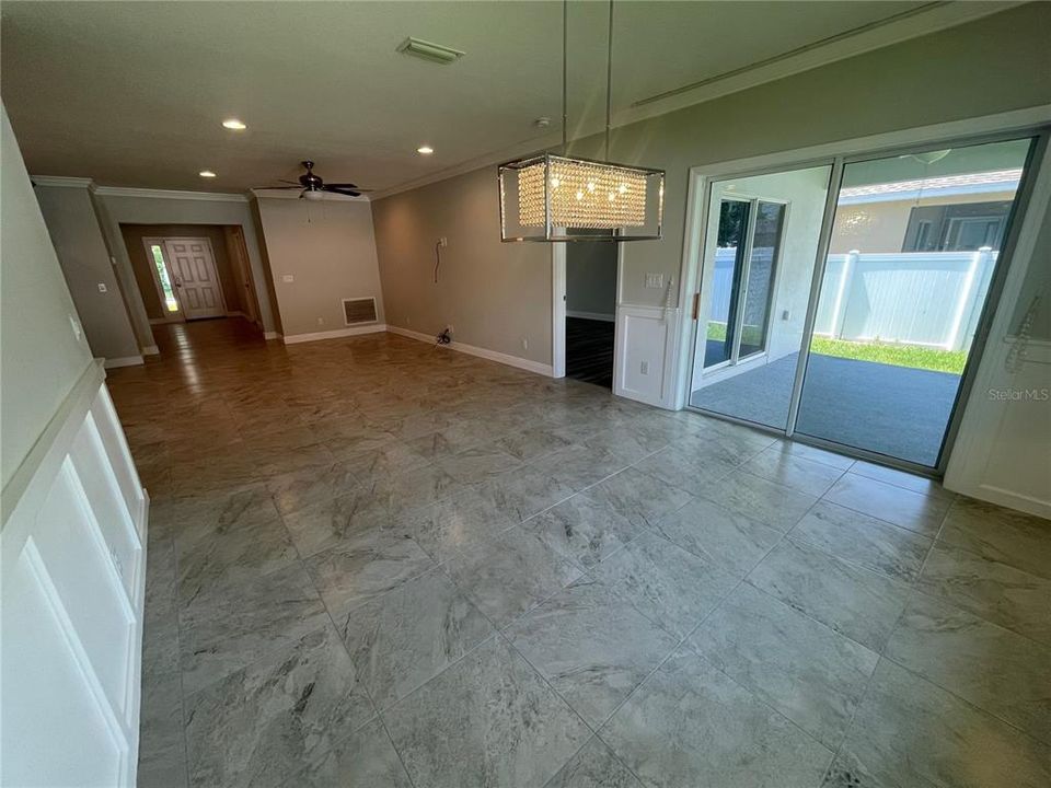 For Rent: $2,900 (4 beds, 2 baths, 1848 Square Feet)