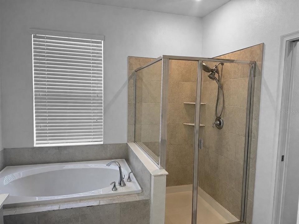 For Sale: $312,000 (3 beds, 2 baths, 1854 Square Feet)