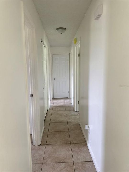 For Rent: $1,550 (3 beds, 2 baths, 1300 Square Feet)