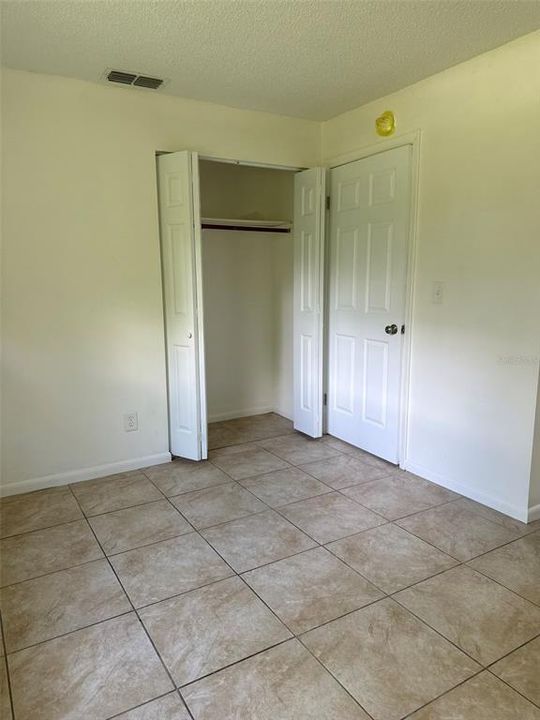 For Rent: $1,550 (3 beds, 2 baths, 1300 Square Feet)